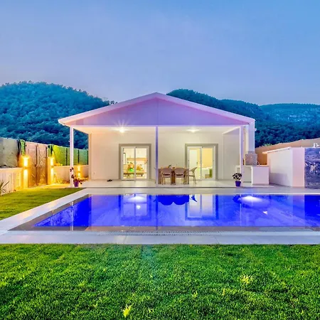 Villa Conservative 1 Km From The In Gocek Fethiye